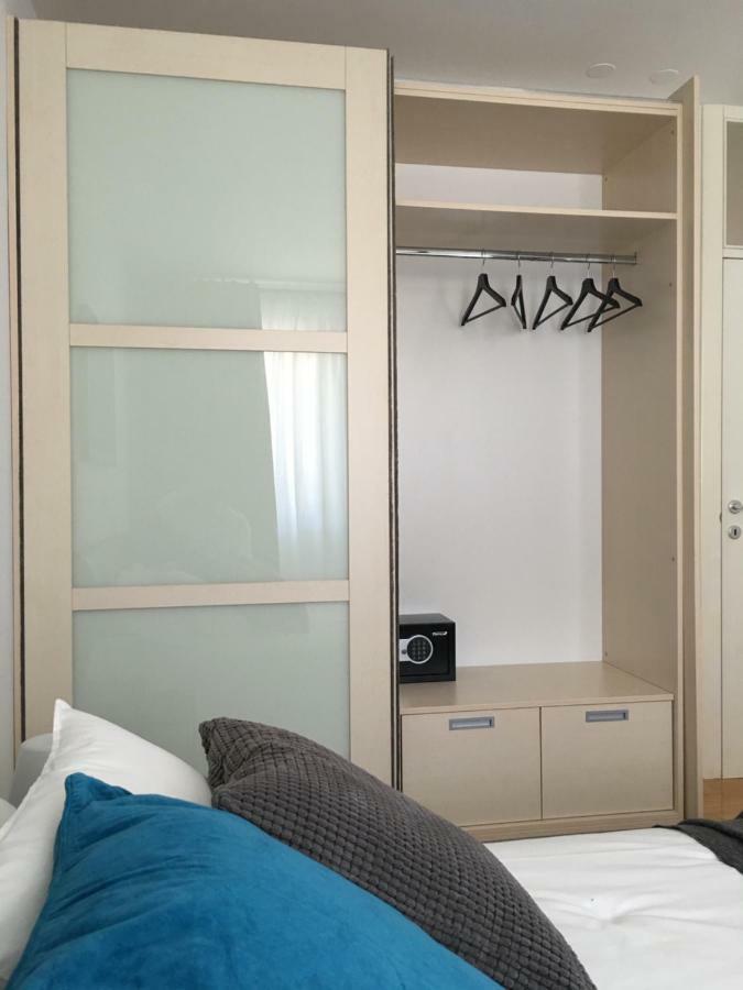 K Apartment *